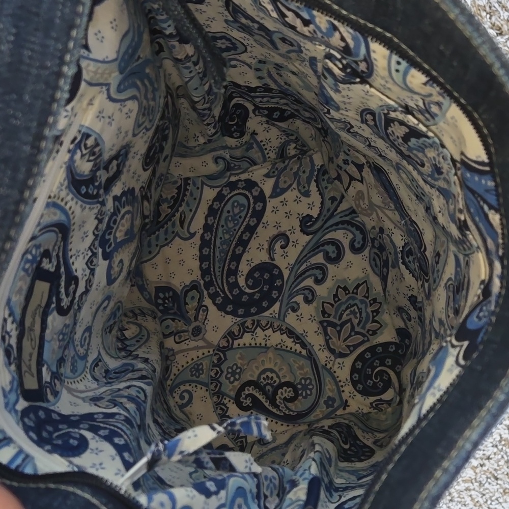 Vera Bradley Bag - Picture 9 of 12